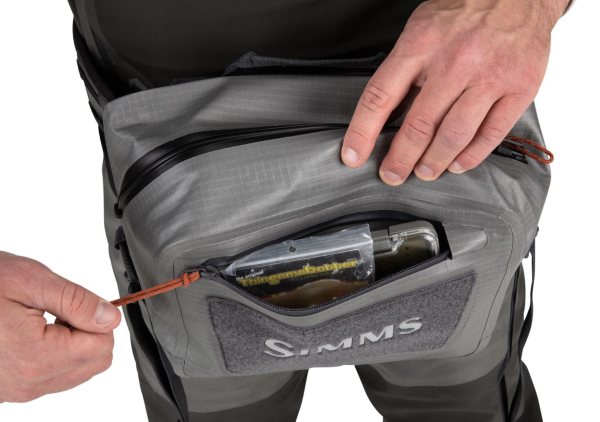 Simms Dry Creek Z Hip Pack Zipper Open 2 Simms Dry Creek Z Hip Pack Zipper Open 2